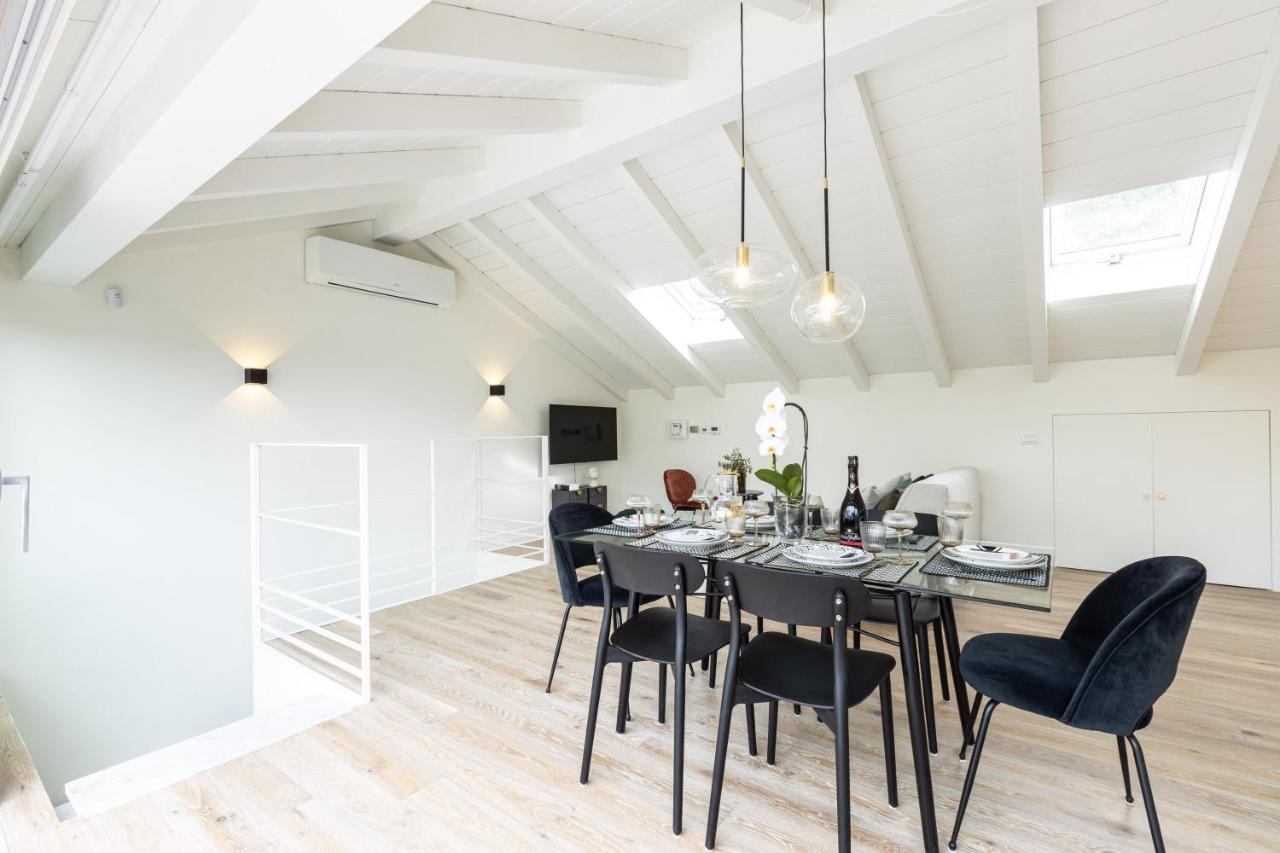 *Villa Olivo*With Private Terrace & Jacuzzi + 3Bedrooms Milan Bagian luar foto